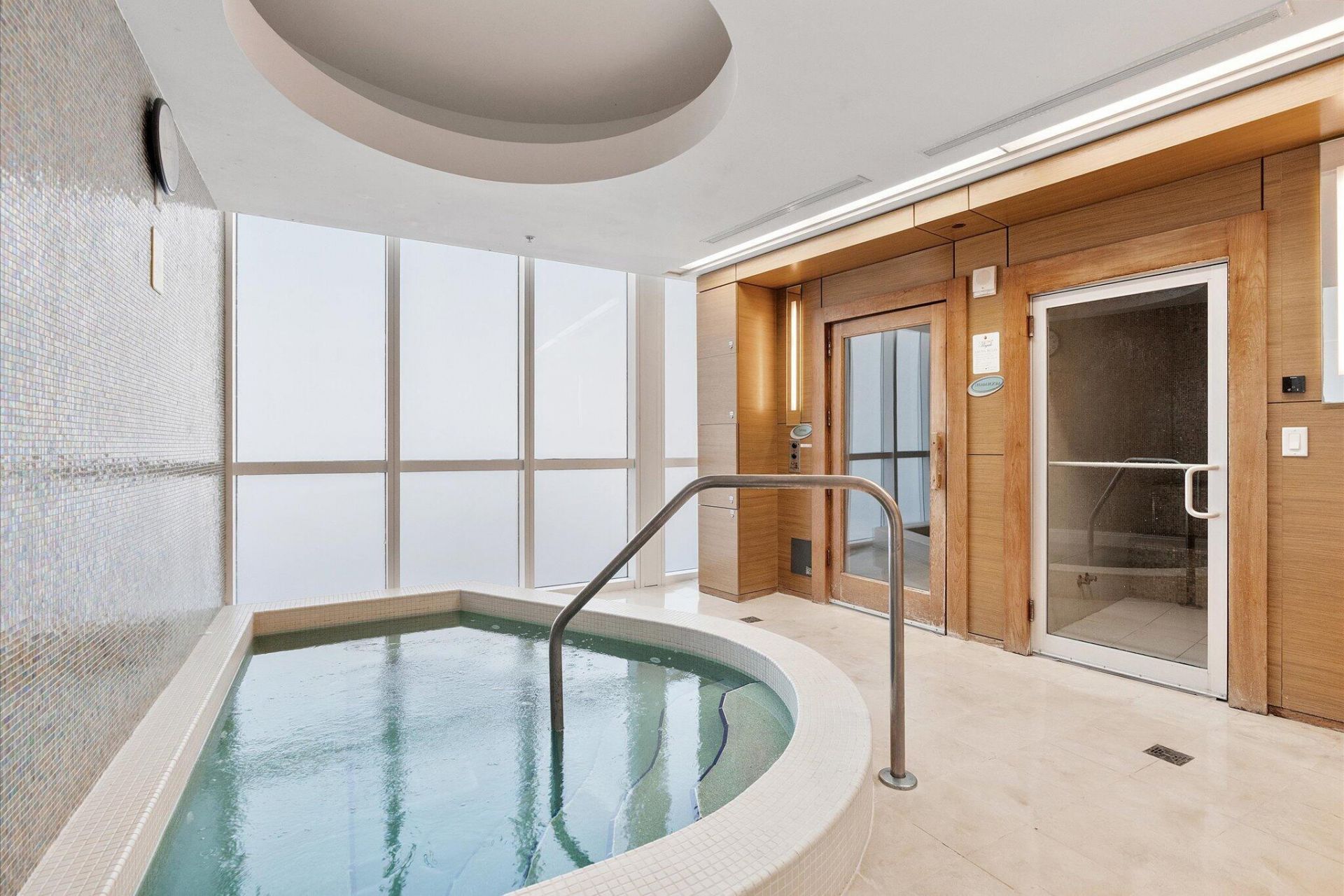 18201 Collins Avenue, Unit 3704, Sunny Isles Beach, FL 33160 Photo