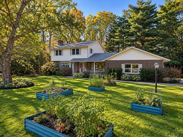 458 Olde Orchard Lane, Shelburne, VT 05482