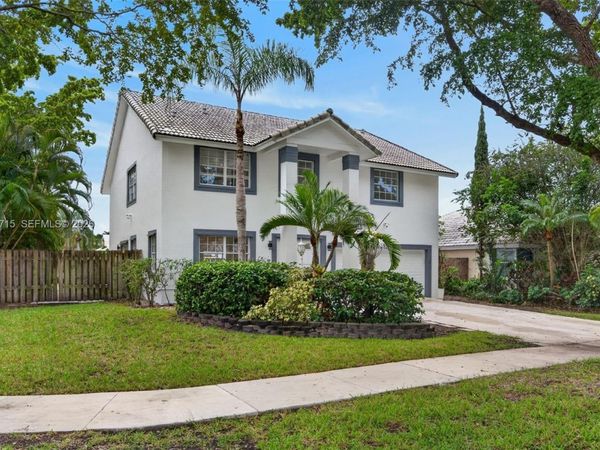 9410 SW 212th Ter , Cutler Bay, FL 33189