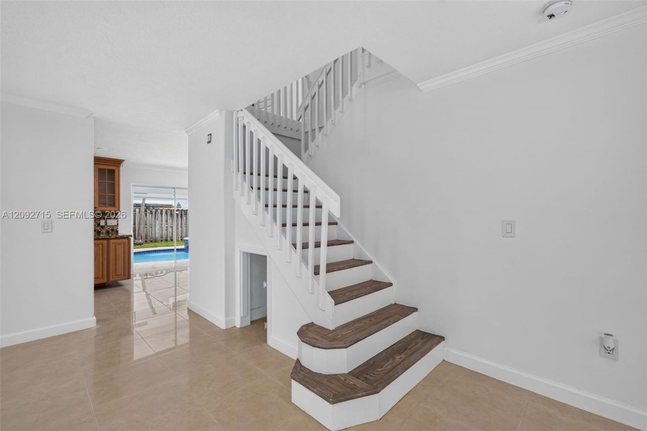 9410 SW 212th Ter , Cutler Bay, FL 33189 Photo