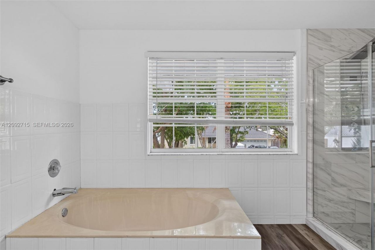 9410 SW 212th Ter , Cutler Bay, FL 33189 Photo
