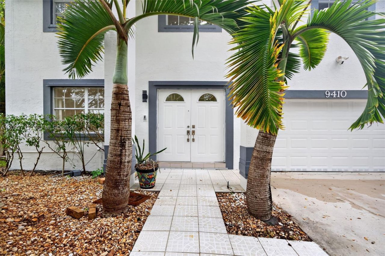 9410 SW 212th Ter , Cutler Bay, FL 33189 Photo
