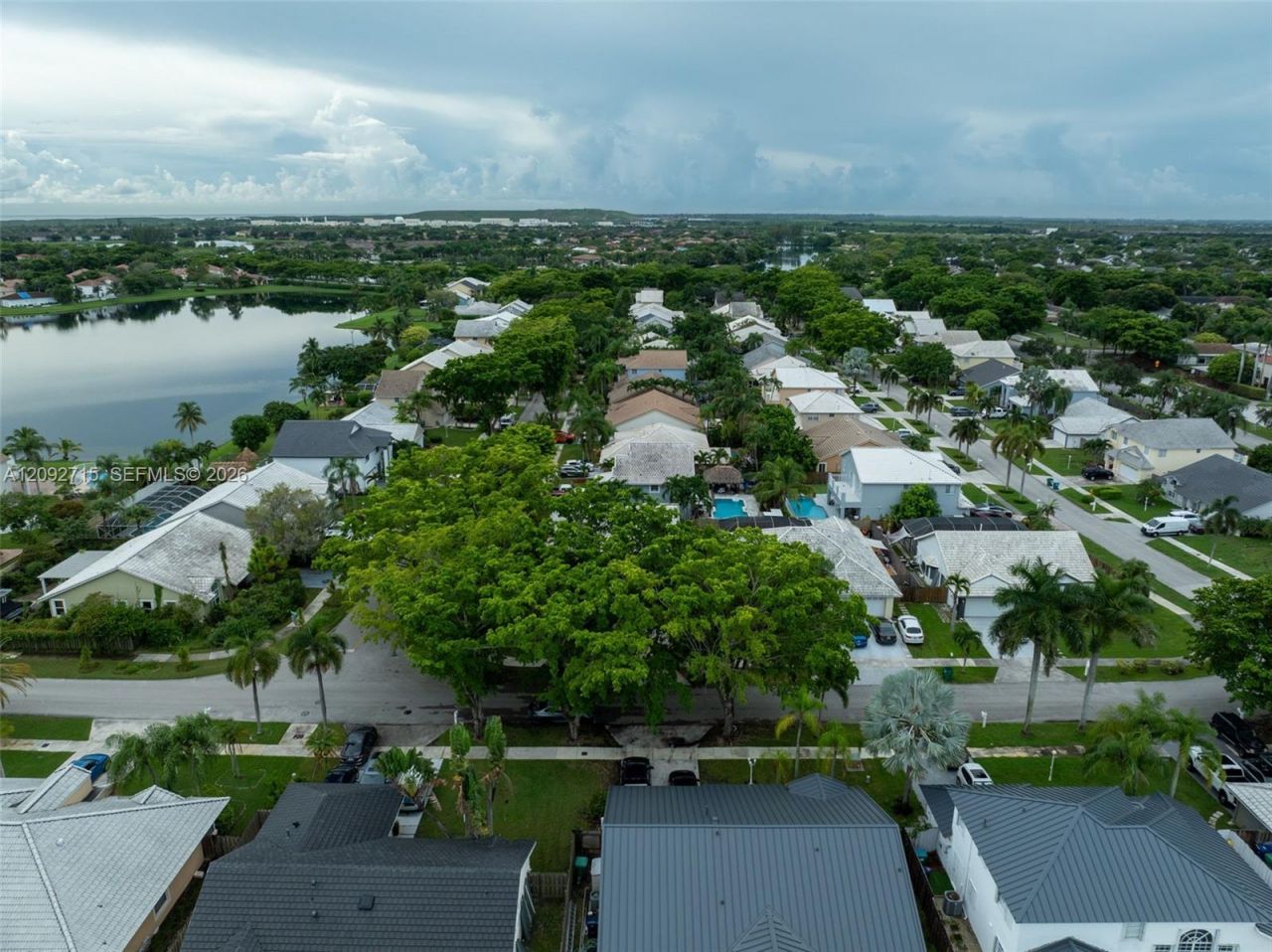 9410 SW 212th Ter , Cutler Bay, FL 33189 Photo