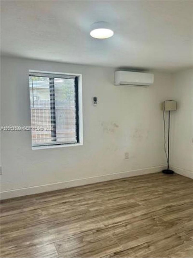 12040 N Miami Av , North Miami, FL 33168 Photo