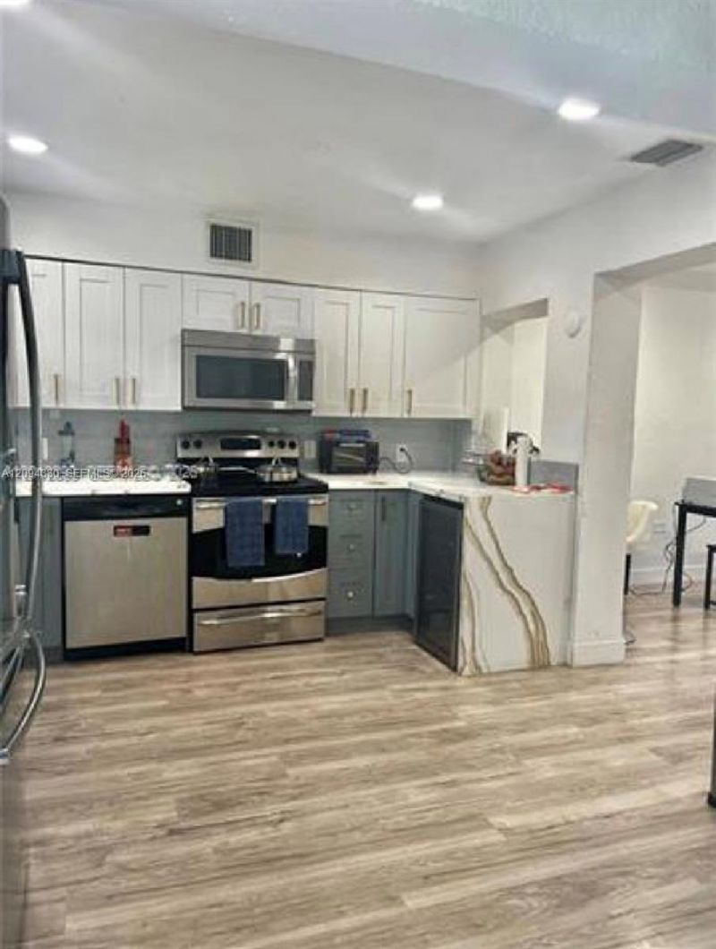 12040 N Miami Av , North Miami, FL 33168 Photo