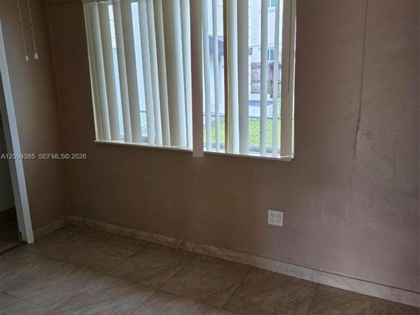 354 W 19th St , Hialeah, FL 33010