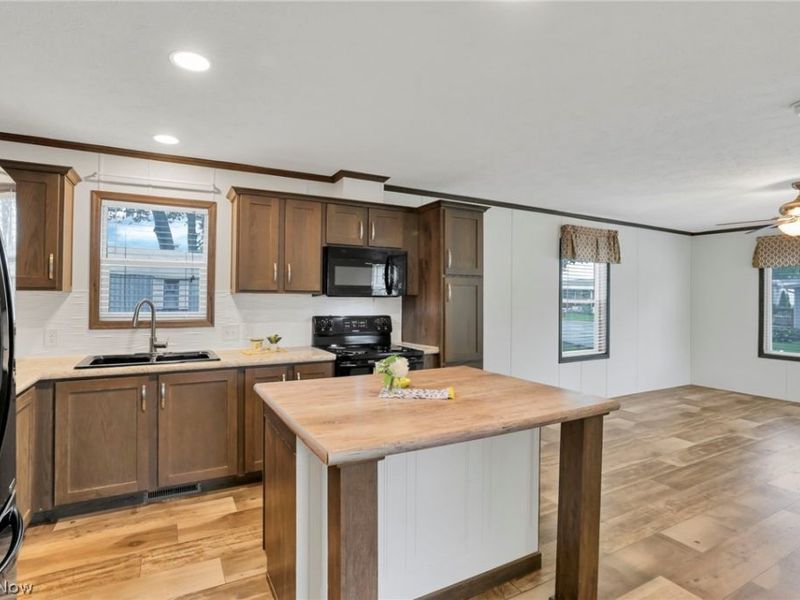 2445 Columbus-Lancaster Road NW, Unit 112, Lancaster, OH 43130 Photo 11