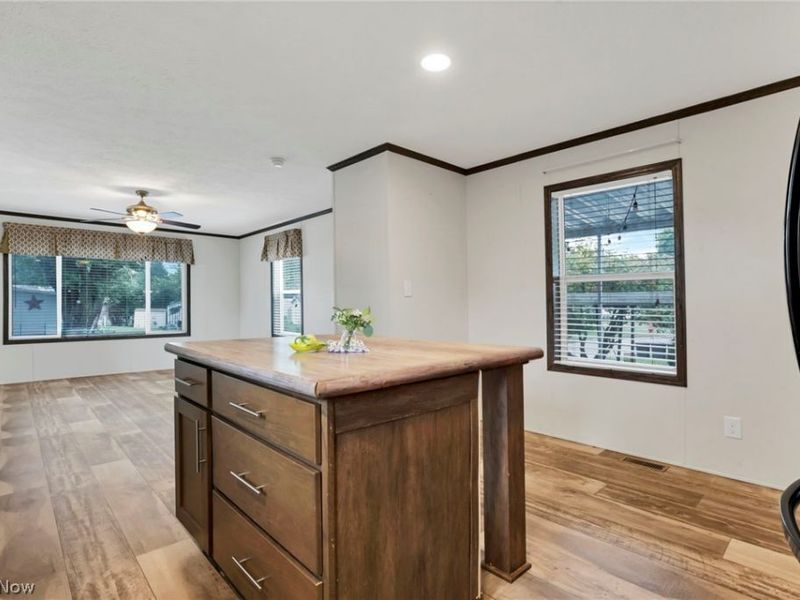 2445 Columbus-Lancaster Road NW, Unit 112, Lancaster, OH 43130 Photo 12