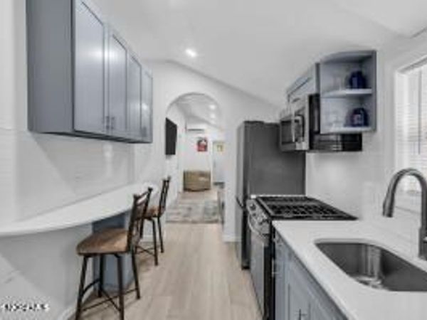337 Shoreland Circle, Laurence Harbor, NJ 08879