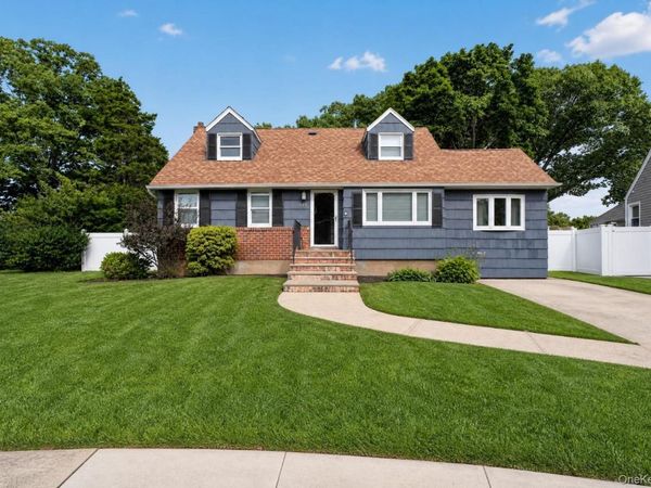 315 Harmony Drive , Massapequa Park, NY 11762