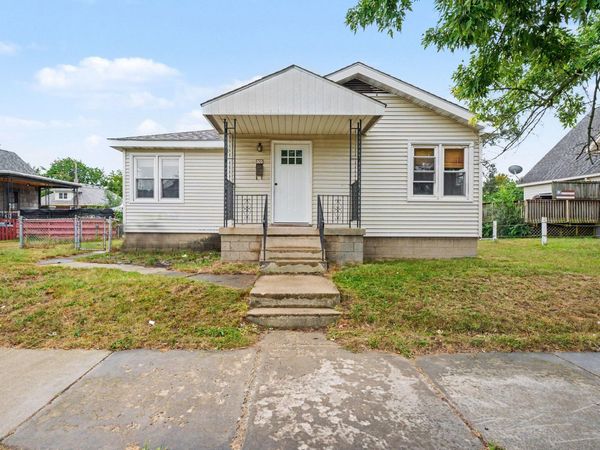 305 Dupage Street , Michigan City, IN 46360