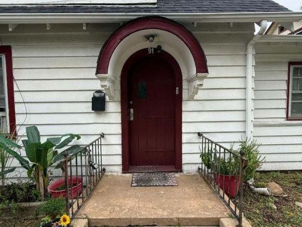 91 Nichol Ave, Unit 2, New Brunswick, NJ 08901