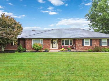 157 College Hill Road, Waco, KY 40385