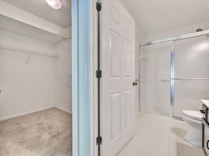 2097 Clareglen Drive, Unit 202, Crescent Springs, KY 41017 Photo 10