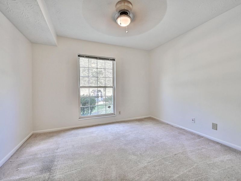 2097 Clareglen Drive, Unit 202, Crescent Springs, KY 41017 Photo 12