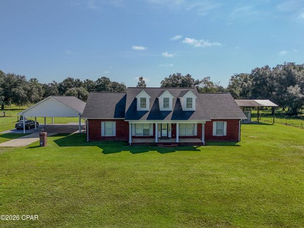 3172 Sandridge Church Road , Sneads, FL 32460