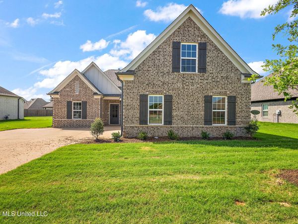 6448 Chloe Way, Walls, MS 38680