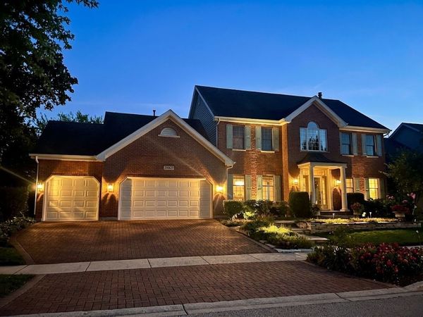 39W421 Olinger Lane, Geneva, IL 60134