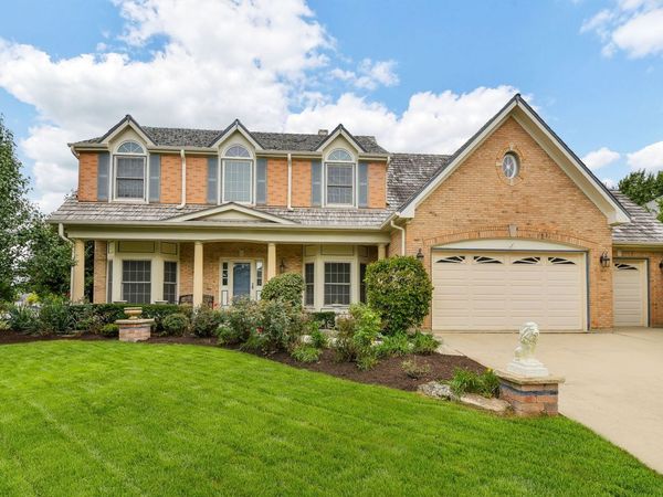 1097 Belter Drive , Wheaton, IL 60189