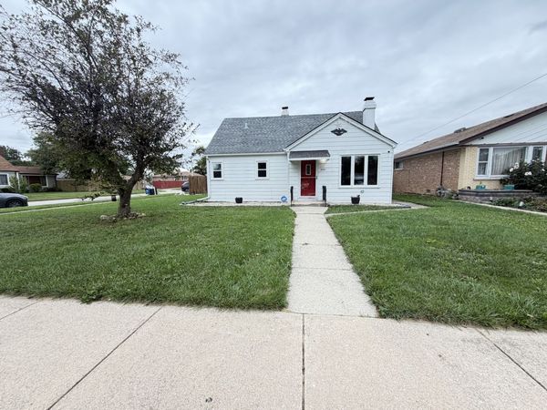 8001 Neenah Avenue , Burbank, IL 60459