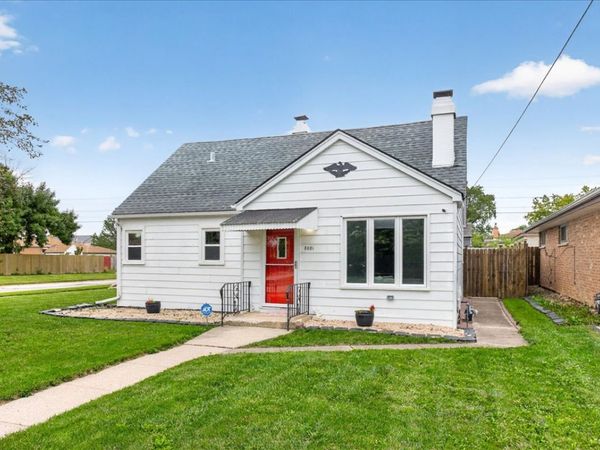 8001 Neenah Avenue, Burbank, IL 60459