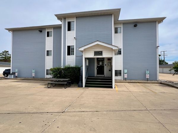 3130 W Monroe Street, Unit 312, Waukegan, IL 60085