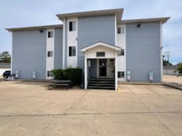 3130 W Monroe Street, Unit 312, Waukegan, IL 60085