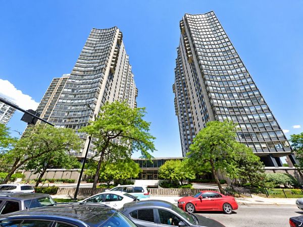 5701 N Sheridan Road, Unit 5U, Chicago, IL 60660