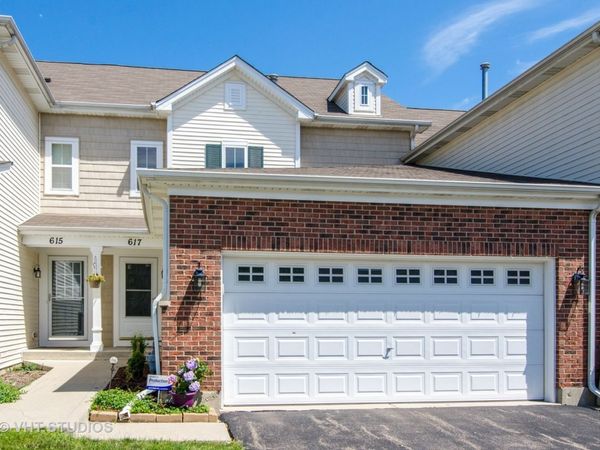 617 GRAND CANYON Circle, Crystal Lake, IL 60014