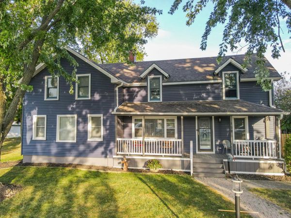 158 N Oak Street , Manteno, IL 60950