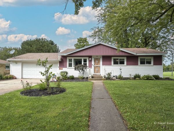 702 Bourn Street , Harvard, IL 60033