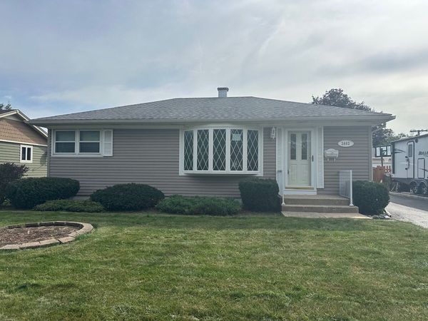 2402 Rohlwing Road , Rolling Meadows, IL 60008