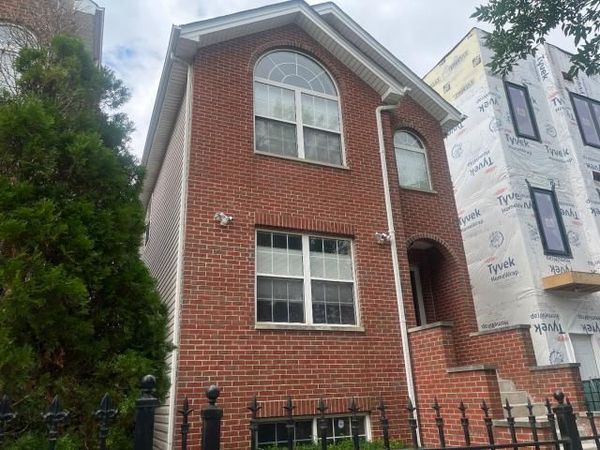 1610 S Saint Louis Avenue , Chicago, IL 60623