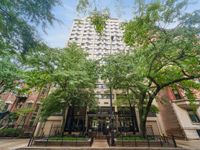 30 E Division Street, Chicago, IL 60610 primary photo