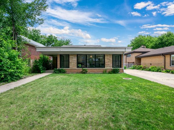 7323 N Kedvale Avenue, Lincolnwood, IL 60712