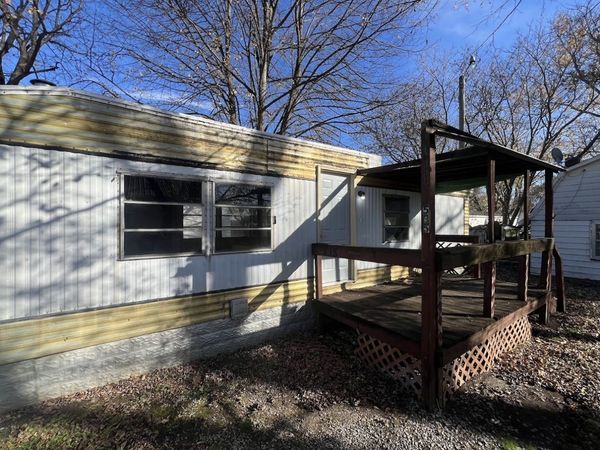 535 W 6th Street, Mt Carmel, IL 62863