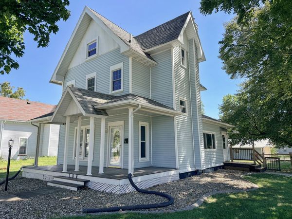 109 2nd South Street, Wenona, IL 61377