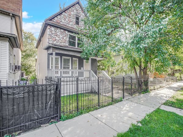 645 N Leamington Avenue, Chicago, IL 60644