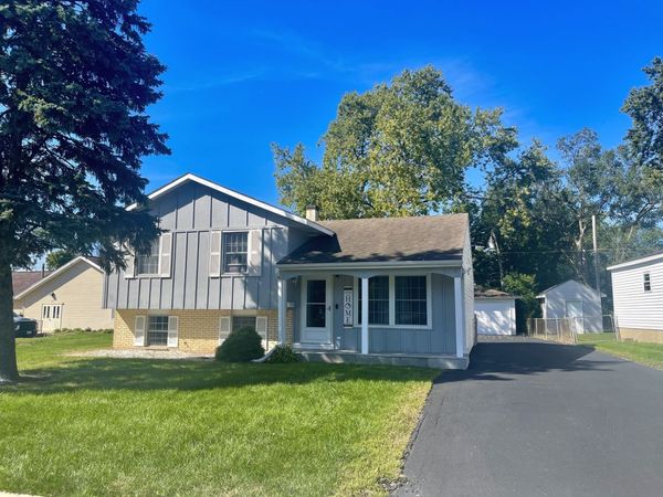 1578 Charles Drive, Glendale Heights, IL 60139