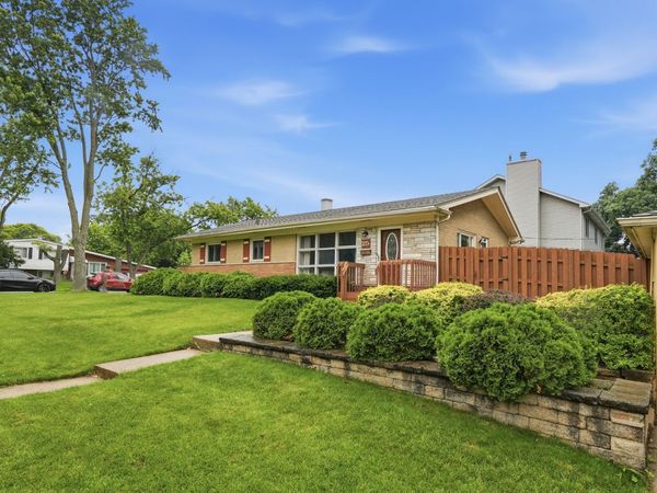 25 E Wilson Avenue, Lombard, IL 60148