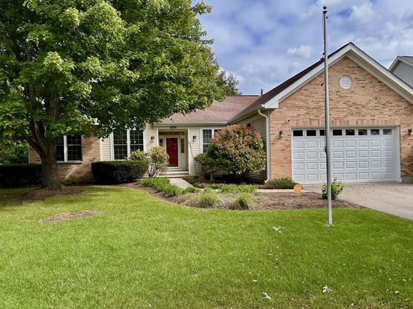 1896 School House Lane, Aurora, IL 60506