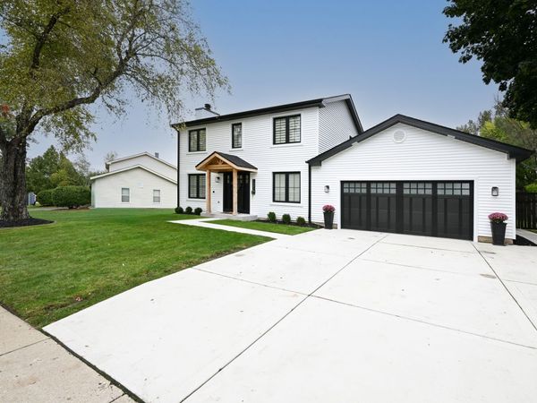 1321 S Parkview Terrace , Algonquin, IL 60102