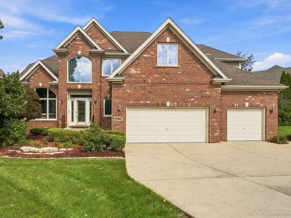 2775 Ginger Woods Drive , Aurora, IL 60502
