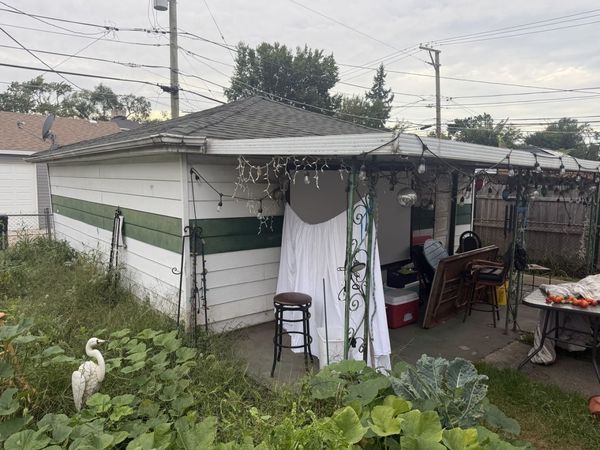 12718 S Parnell Avenue , Chicago, IL 60628