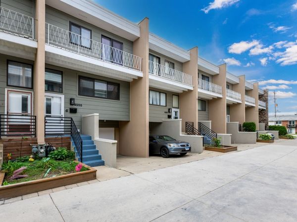 9255 W Ballard Road , Des Plaines, IL 60016