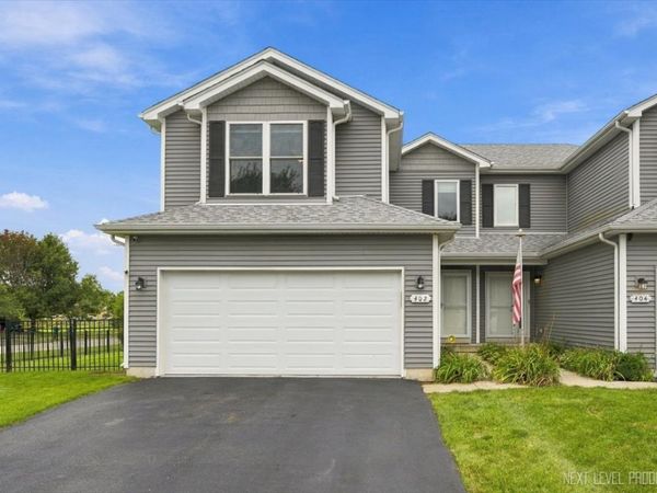 402 S Elizabeth Street , Maple Park, IL 60151