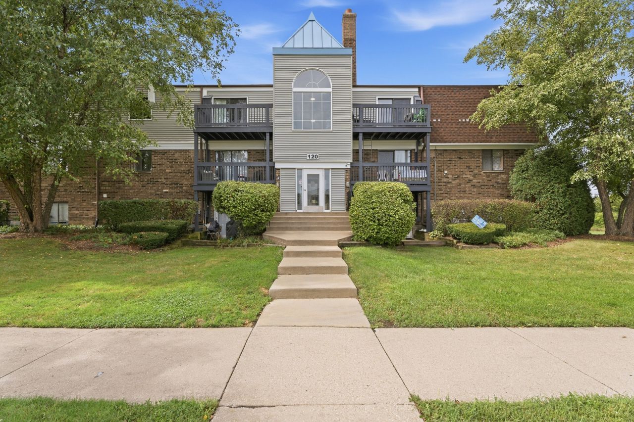120 S La Londe Avenue, Unit 1G, Addison, IL 60101 Main Photo