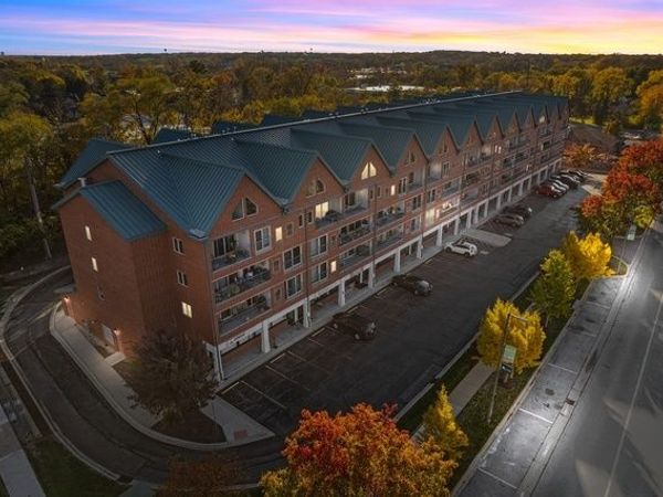 1111 Burlington Avenue , Unit 422, Lisle, IL 60532