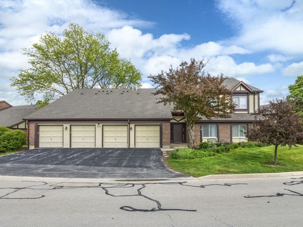 423 Ramblewood Drive , Unit D, Glen Ellyn, IL 60137