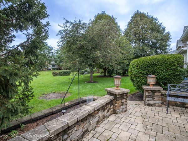 2615 Lorraine Circle , Geneva, IL 60134
